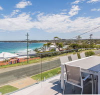 'Salt  Light' Mollymook - Kalgoorlie Accommodation