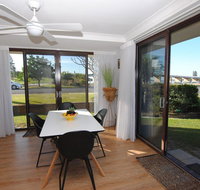 'Time and Tide' 1 - Ground Floor with Water Views - Kalgoorlie Accommodation