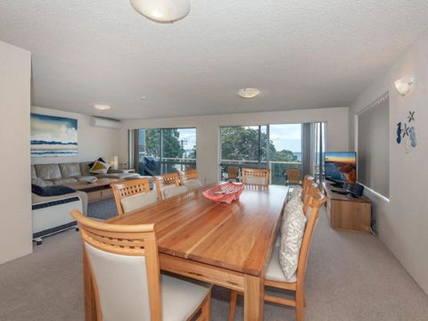 1 'Laman Lodge', 15 Laman Street - Stunning Air Conditioned Unit With Water Views And WIFI - Kalgoorlie Accommodation 3