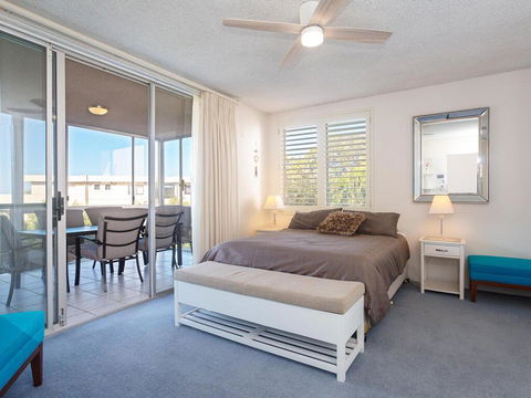 1 'Portofino' 7 Laman Street - Aircon & 1st Level Unit - Kalgoorlie Accommodation 3