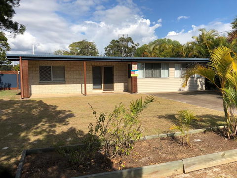 10 Cypress Avenue - Rainbow Beach, Fantastic Beach Location - Kalgoorlie Accommodation 0