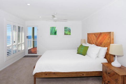 10 Mona Vista Crt, Coolum Beach, VIEWS, WiFi, Pet Friendly - Kalgoorlie Accommodation 0