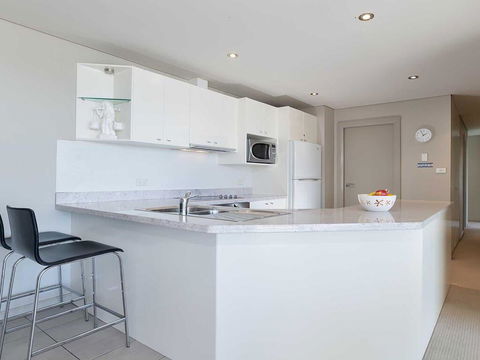 11 'Bayview Apartment' 42 Stockton Street - Right In The CBD Of Nelson Bay With Water Views - Kalgoorlie Accommodation 2