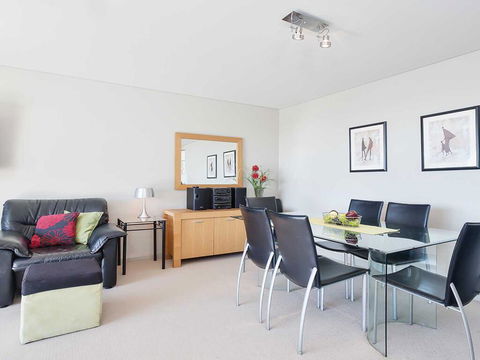 11 'Bayview Apartment' 42 Stockton Street - Right In The CBD Of Nelson Bay With Water Views - Kalgoorlie Accommodation 1
