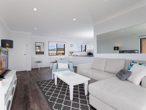 11 'Intrepid' , 3 Intrepid Close - Absolute Beachfront Bliss - Kalgoorlie Accommodation 2