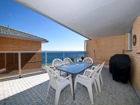 12 'Kiah', 53 Victoria Pde - Panoramic Water Views In The Heart Of Nelson Bay - Kalgoorlie Accommodation 2