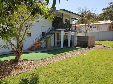 12 Cooloola Drive - Family Home, Close To Beach, Pet Friendly - Kalgoorlie Accommodation 2