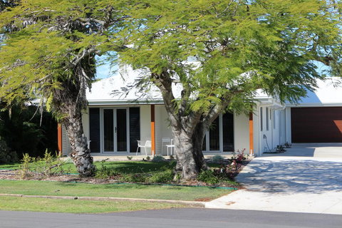 12th Tee BnB - Kalgoorlie Accommodation 0