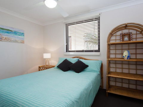 13 'Carindale', 19 Dowling Street - Large Ground Floor Unit With Pool & Tennis Court - Kalgoorlie Accommodation 1