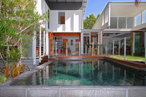 13 Ann Street, Coolum Beach, Pet Friendly, Linen Included - Kalgoorlie Accommodation 0