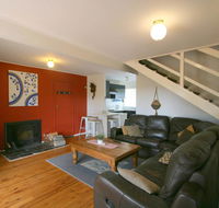 14 Cobbon Crescent Jindabyne - Kalgoorlie Accommodation