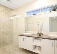 18 on Rayner - swish apartment Myrtleford - Kalgoorlie Accommodation