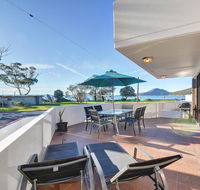 2 'Fleetwood' 63 Shoal Bay Road - spectacular views - Kalgoorlie Accommodation