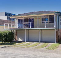 2 'Hibiscus Court' 9 Government Road - fantastic air conditioned 3 bedroom unit - Kalgoorlie Accommodation