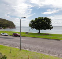 2 'Little Hut' 20 Kurrawa Close - Stunning water views of Little Beach - Kalgoorlie Accommodation