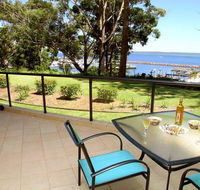 2 'Magnus Pines' 52-56 Magnus Street - stunning unit with aircon water views  foxtel - Kalgoorlie Accommodation