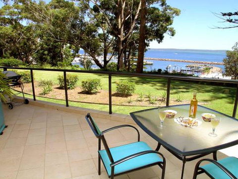 2 'Magnus Pines' 52-56 Magnus Street - Stunning Unit With Aircon, Water Views & Foxtel - Kalgoorlie Accommodation 0