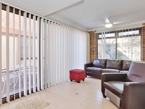 2 'Plattens' 15 Kurrawa Close - Great Duplex So Close To The Water - Kalgoorlie Accommodation 1