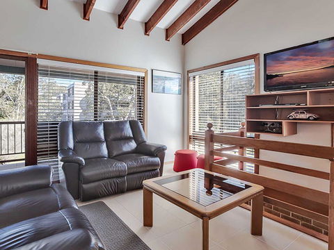 2 'Plattens' 15 Kurrawa Close - Great Duplex So Close To The Water - Kalgoorlie Accommodation 2