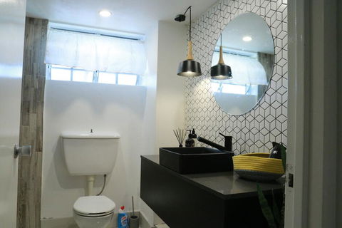 2 Bedroom Close To CBD - Kalgoorlie Accommodation 2
