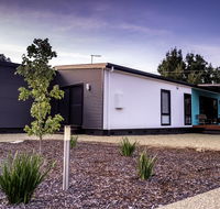 2 Minutes By Bike - Bright VIC - Kalgoorlie Accommodation