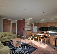 2 Munyang Street Jindabyne - Kalgoorlie Accommodation