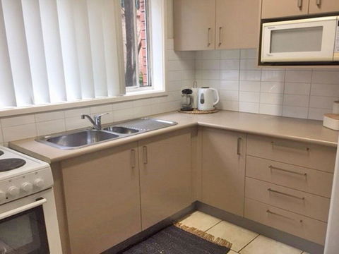 2/10 Catalina Close - Walk To Shoal Bay Beach - Kalgoorlie Accommodation 2