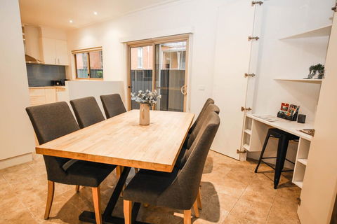 22 Riverside - Kalgoorlie Accommodation 1