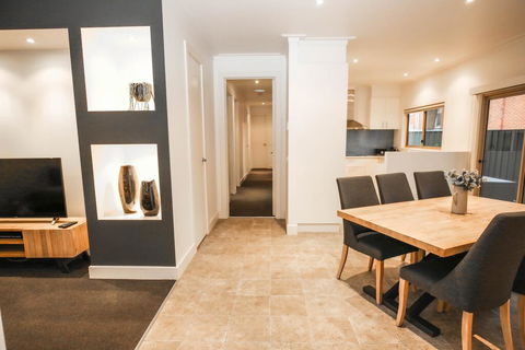 22 Riverside - Kalgoorlie Accommodation 2