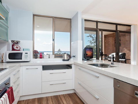 23 'The Commodore' 9-11 Donald Street - Delightful Unit With Gorgeous Water Views - Kalgoorlie Accommodation 2