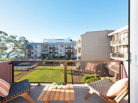 24 'The Poplars', 34 Magnus Street - Views, Aircon, WIFI, Netflix & Pool - Kalgoorlie Accommodation 2