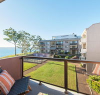 24 'The Poplars' 34 Magnus Street - views aircon WIFI Netflix  Pool - Kalgoorlie Accommodation