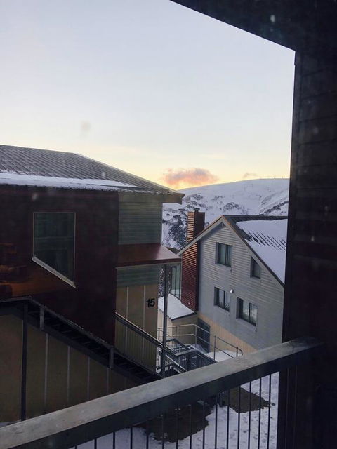 24 Hotham 1 Bed Apartment - Kalgoorlie Accommodation 3