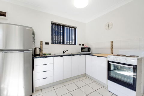 Beachside Gardens 10 - Kalgoorlie Accommodation 2