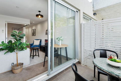 Beautifully Cosy St Kilda Apartment - Kalgoorlie Accommodation 4