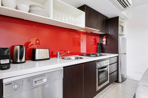 Beautifully Cosy St Kilda Apartment - Kalgoorlie Accommodation 2