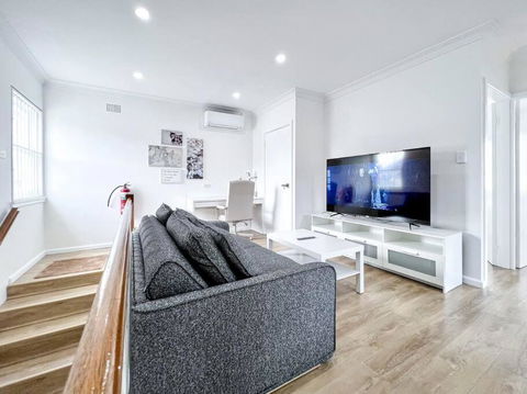 Brand New 2 Bedrooms Apartment In Ingleburn - Kalgoorlie Accommodation 4