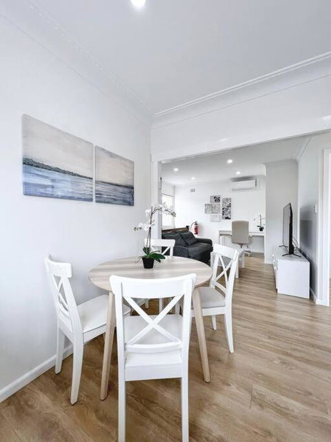 Brand New 2 Bedrooms Apartment In Ingleburn - Kalgoorlie Accommodation 2