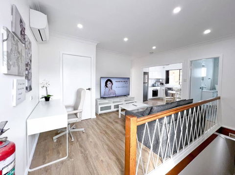 Brand New 2 Bedrooms Apartment In Ingleburn - Kalgoorlie Accommodation 3