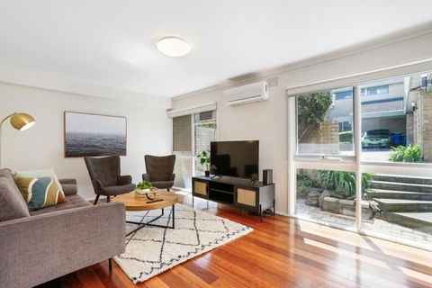 Bright & Lovely @ Balwyn Townhouse W Parking BBQ - Kalgoorlie Accommodation 0