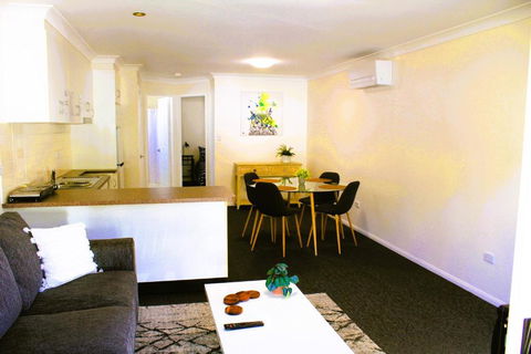 Browns Rocks Caravan Park - Kalgoorlie Accommodation 3