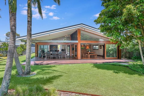 Cabarita Beach Oasis - 3BR Beach House By UHoliday - Kalgoorlie Accommodation 0