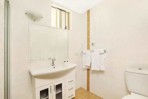 Caboolture Riverlakes Boutique Motel - Kalgoorlie Accommodation 4