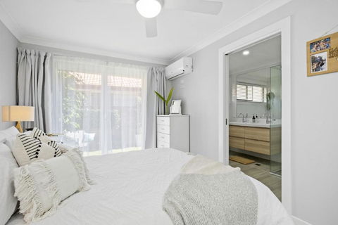 CARAVAN, BOAT & PET Friendly - RIGHT ON THE BORDER - Kalgoorlie Accommodation 3