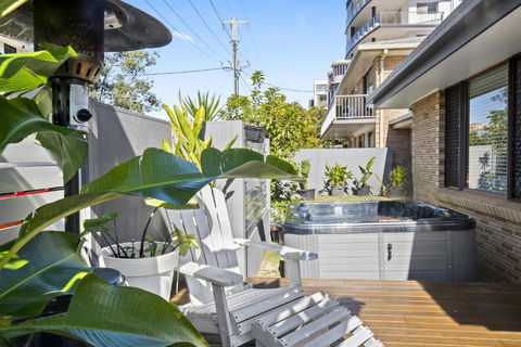 CARAVAN, BOAT & PET Friendly - RIGHT ON THE BORDER - Kalgoorlie Accommodation 1
