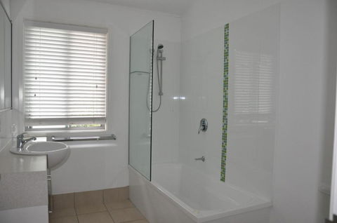 CSalt Home - Kalgoorlie Accommodation 1
