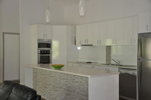 CSalt Home - Kalgoorlie Accommodation 4