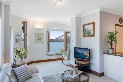 CP302-Postcard Views Of The Sydney Harbour Bridge - Kalgoorlie Accommodation 0