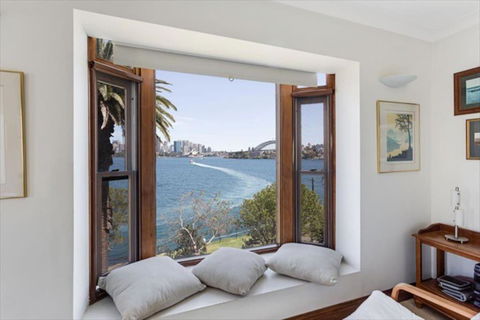 CP302-Postcard Views Of The Sydney Harbour Bridge - Kalgoorlie Accommodation 1