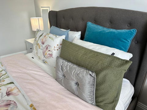 Daisy Cottage On Duke 3BR - Kalgoorlie Accommodation 1